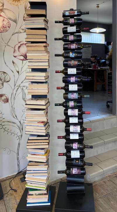 Colonna Nera Portavino/Portalibri Tolomeo <s>&euro;951</s> - Promo &euro;790